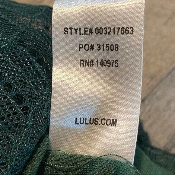 LULUS Forest Green “Harlow” Ruched Fitted Dress with Lace Overlay, NWT - Picture 15 of 16